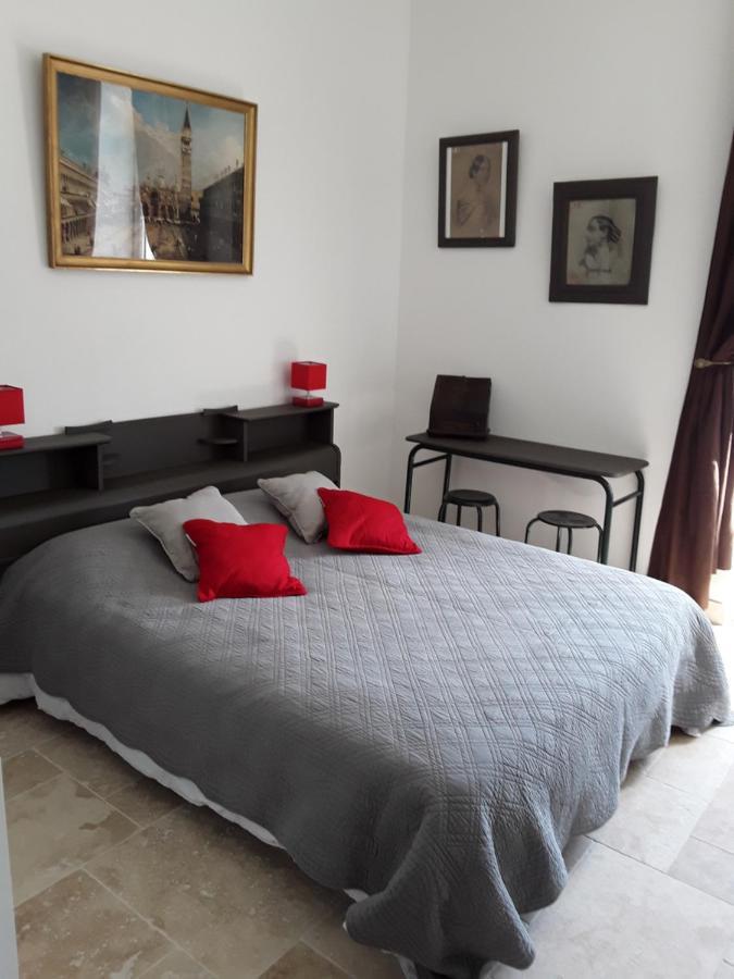Bed and Breakfast Le Moulin A Vent Bertric-Burée Exterior foto
